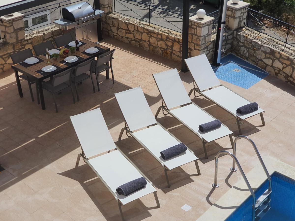 Natural View Villa With Private Pool Skouloufia Exterior photo